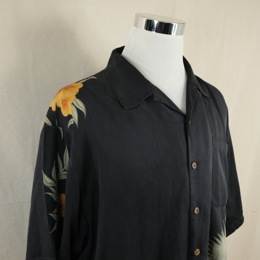Tommy Bahama XL 100% Silk Hawaiian Aloha Shirt Black OIrange Floral Front Mens